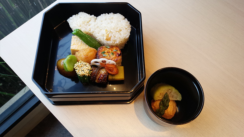 縁高重　小吸い物椀付